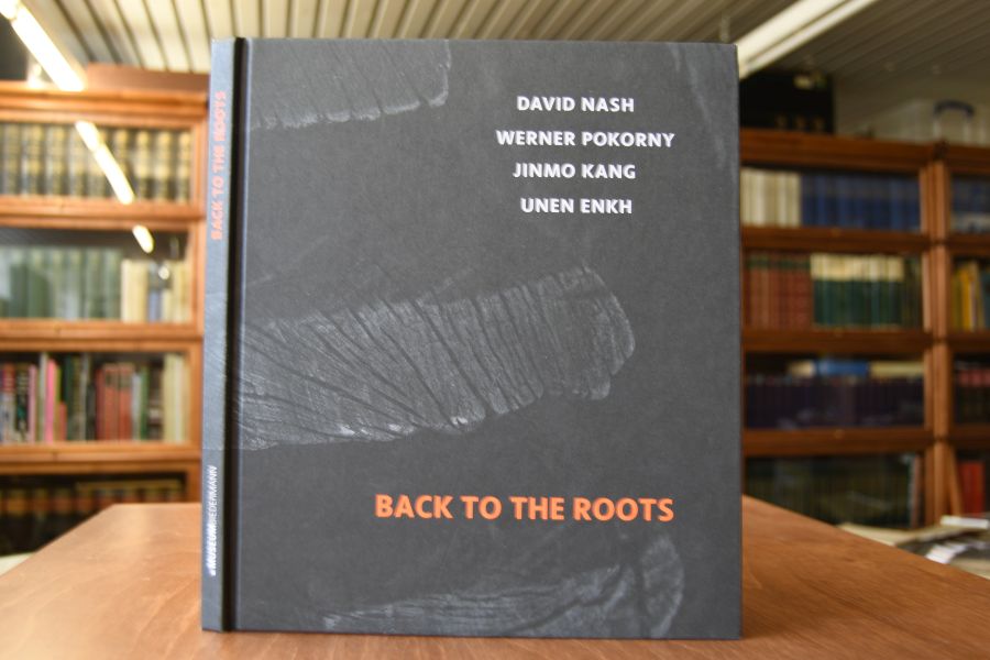 Back to the roots [anlässlich der Ausstellung Back to the Roots, 10.4.2011 - 11.9.2011, Museum Biedermann].