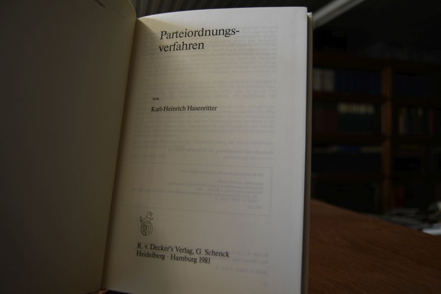 Parteiordnungsverfahren.