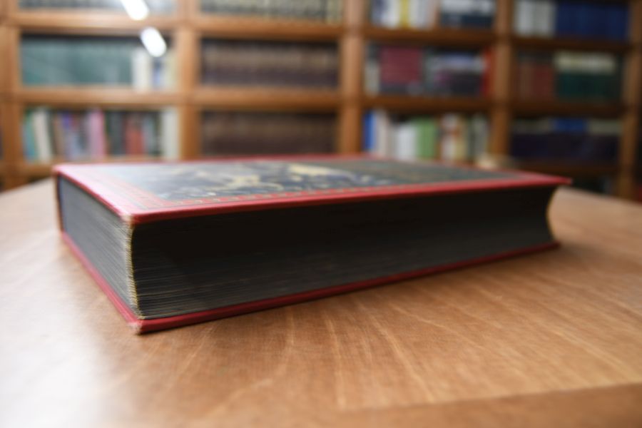 Wunder der Unterwelt. Allgemeinverständliche Darstellung der Bildung und Entstehung der Erdschichten, der Vulkane und Erdbeben, des versteinerten Lebens unter der Erde, der Quellenphänomene, des Bergbaues und seiner modernen Einrichtungen, der Bildung und Gewinnung der Erze und sonstigen Bodenschätze, der Kristall- und Mineralbildungen usw.