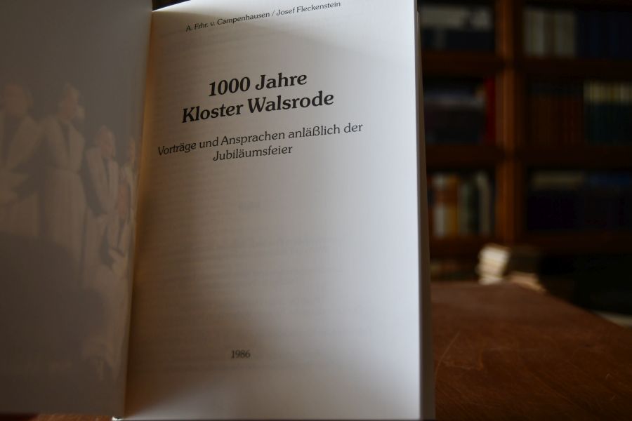 1000 Jahre Kloster Walsrode. Vorträge und Ansprachen anläßlich der Jubiläumsfeier.