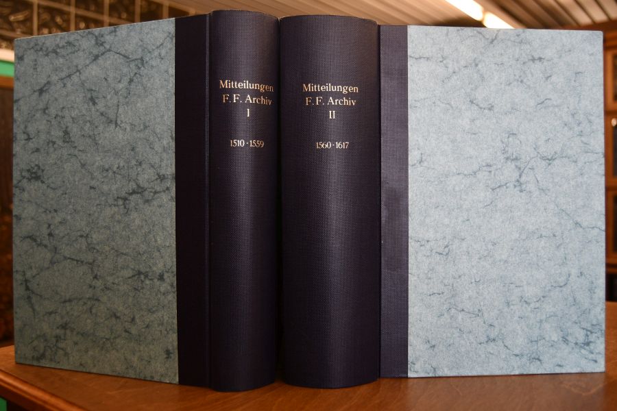 Mitteilungen aus dem F. Fürstenbergischen Archive 2 Bde. (komplett). Bd. I Quellen zur Geschichte des F. Hauses Fürstenberg und seines ehedem reichsunmittelbaren Gebietes 1510-59. Bd. II Quellen zur Geschichte des F. Hauses Fürstenberg und seines ehedfem reichsunmittelbaren Gebietes 1560-1617.