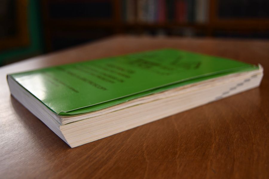 EUCMOS. Abstracts of contributed papers. XIV. European Congress on molecular Spectroscopy. Modern Trends in Spectroscopy.