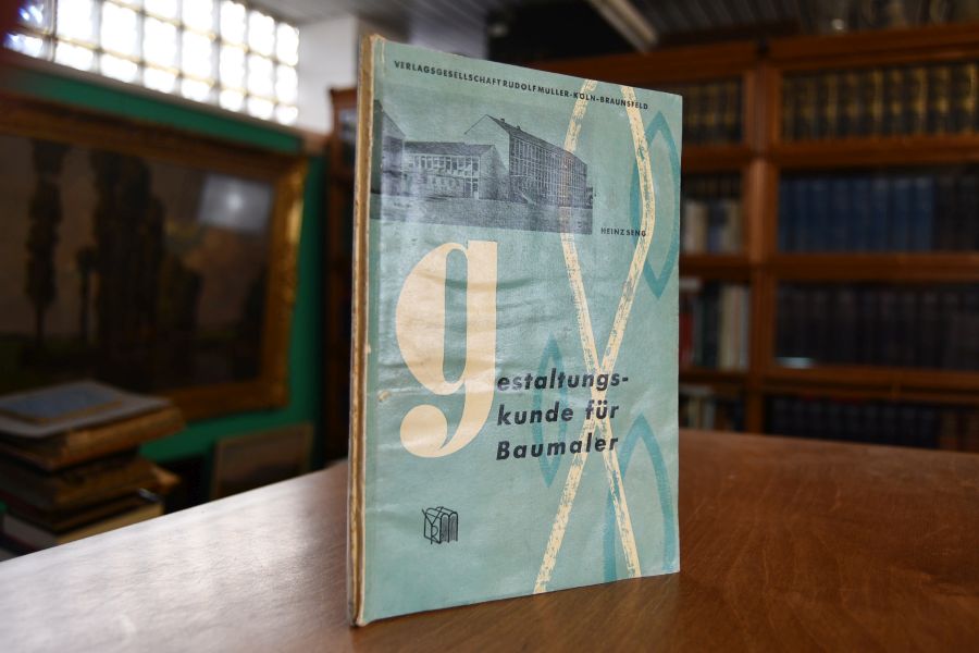 Gestaltungskunde für Baumaler. Schmückende Arbeiten des Malers am zeitgemäßen Bauwerk.