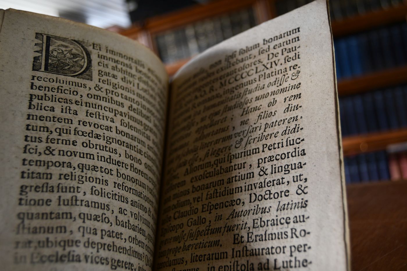 De ignorantia quae ante et sub reformationis tempus. Beigebunden Dissertatio Praeliminaris De Bonarum Literarum Palingenesia, Quae Sub Et Post Reformationis Tempus Singulari Divini Numinis Providentia contigit, Qua Munus Philosophiae Extra Ordinem Publicae Docendae A ... Academiae Ienensis Nutritoribus ... In Auditorio Theologico ... / Invitat Christianus Stock, Philos. Profes. Extraord., 4 unn. Bll., Jena, Werther, 1717.
