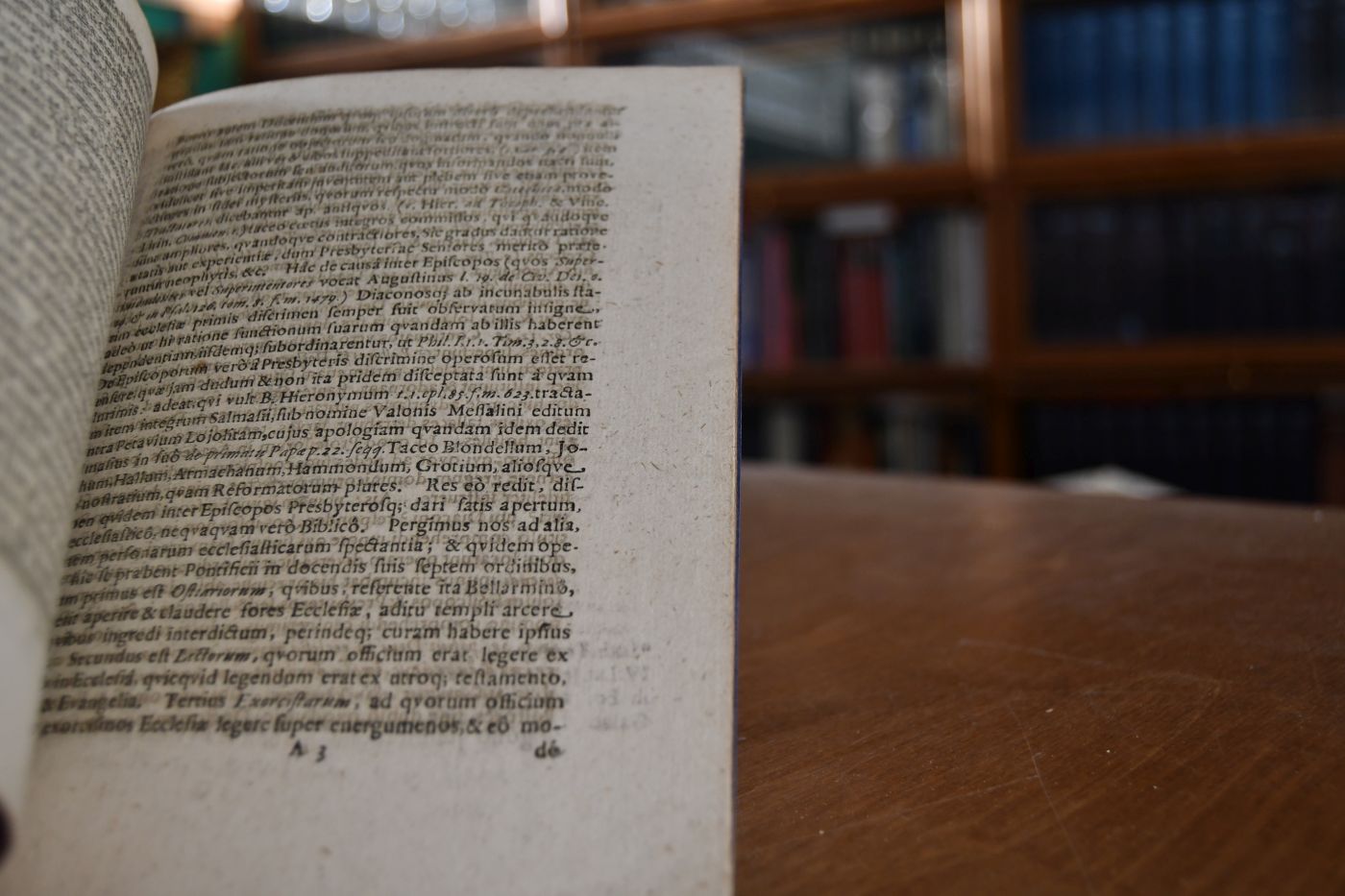 Invitatio Ad actum Licentiaturae Theologicae / Quae in Academia Lipsiensi Quinque Candidatis Viris Reverenda Dignitate, Pietate & Eruditione Praecellentibus Solenniter conferetur ad diem X. Septemb. publice instituta ab eiusdem Theologicae Facultatis Decano & p. t. Procancellario Martino Geiero, D. Prof. Superint. &c.