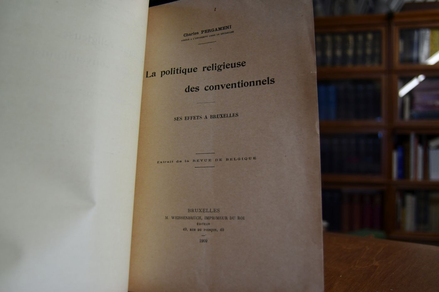 La politique des conventionnels. Ses effets a Bruxelles.