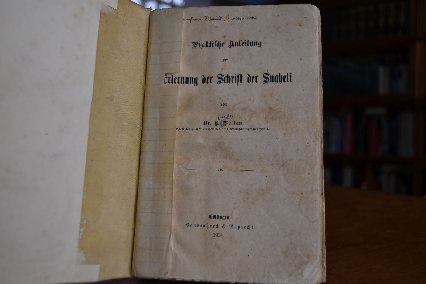 Praktische Anleitung zur Erlernung der Schrift der Suaheli.