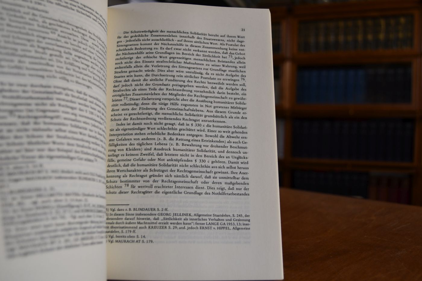 Unfallsituation und Hilfspflicht im Rahmen des § 330c StGB.