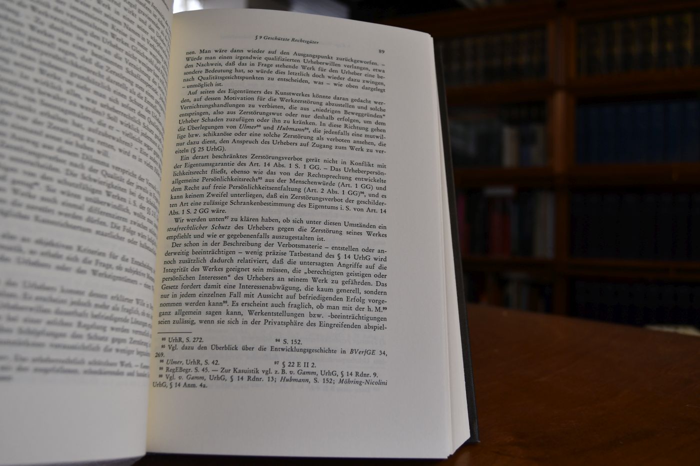 Der strafrechtliche Schutz des Urheberrechts. Unter Berücksichtigung der bestehenden zivilrechtlichen Schutzmöglichkeiten.