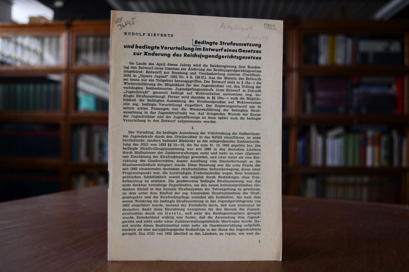 Bedingte Strafaussetzung und bedingte Verurteilung im Entwurf eines Gesetzes zur Änderung des Reichsjugendgesetzes.