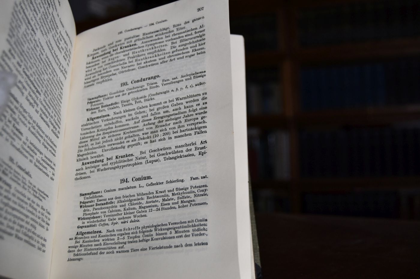 Carl Heinigkes Handbuch der homöopathischen Arzneiwirkungslehre.