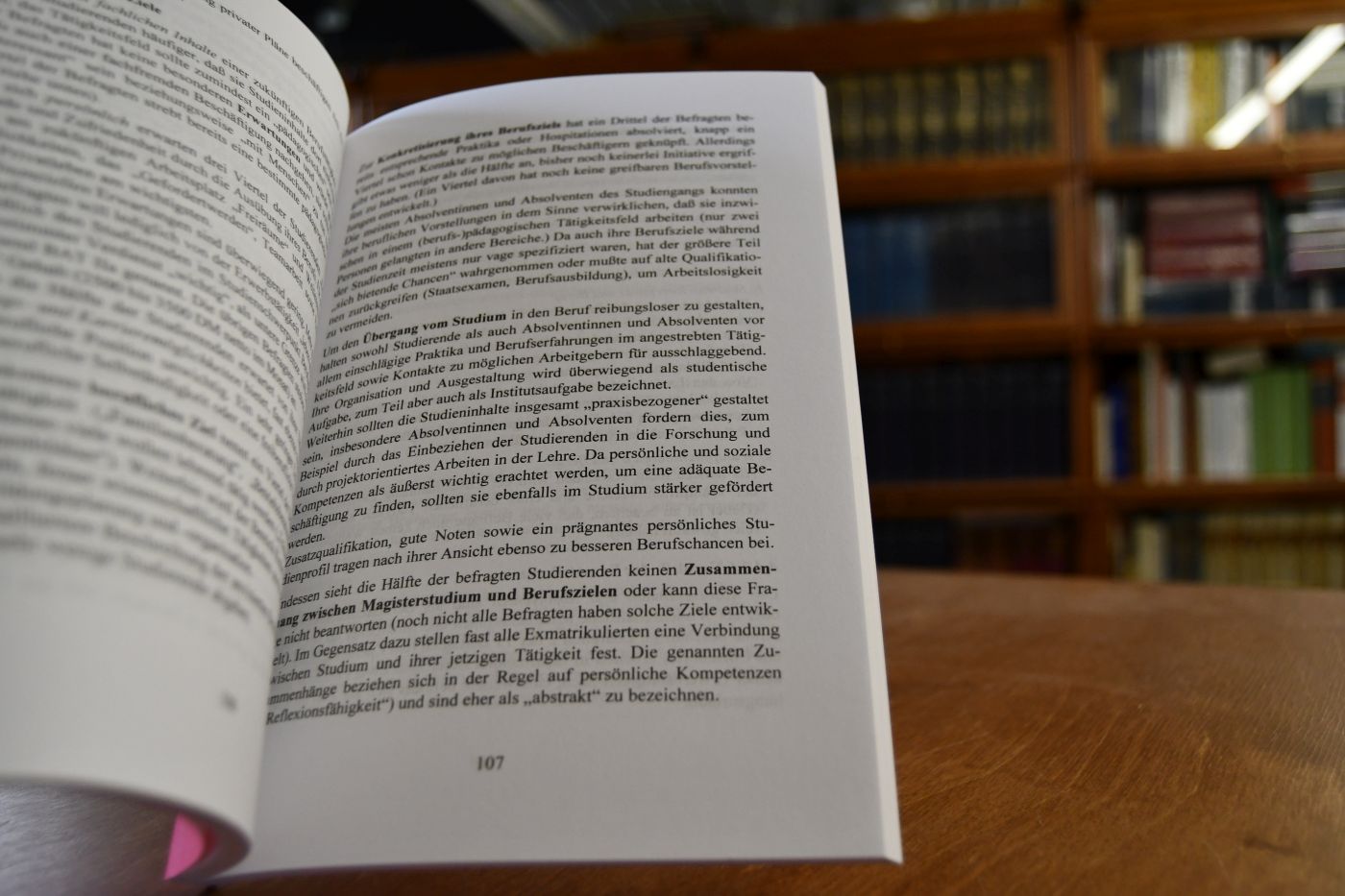 "Magister Pädagogik - ein Abschluß wie jeder andere?!" Die Evaluation des Studiengangs Magister Pädagogik an der TU Darmstadt.