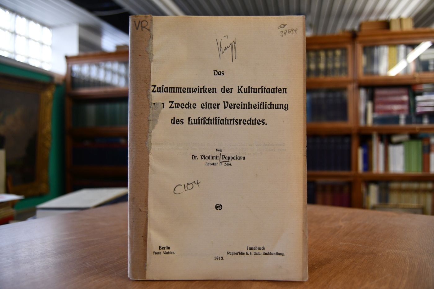 Das Zusammenwirken der Kulturstaaten zum Zwecke einer Vereinheitlichung des Luftschiffahrtsrechtes.