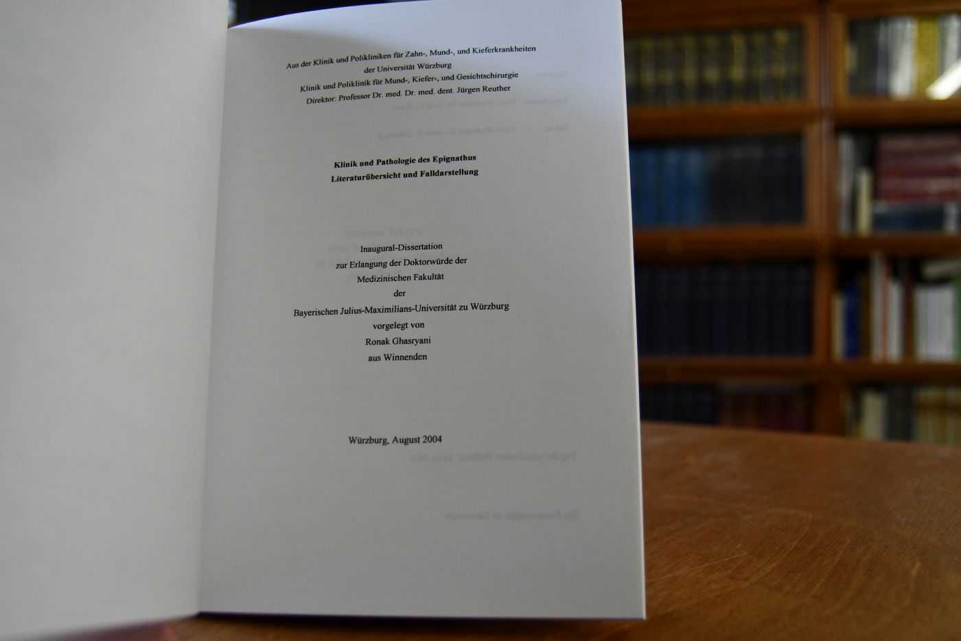 Klinik und Pathologie des Epignathus. Literaturübersicht und Falldarstellung.