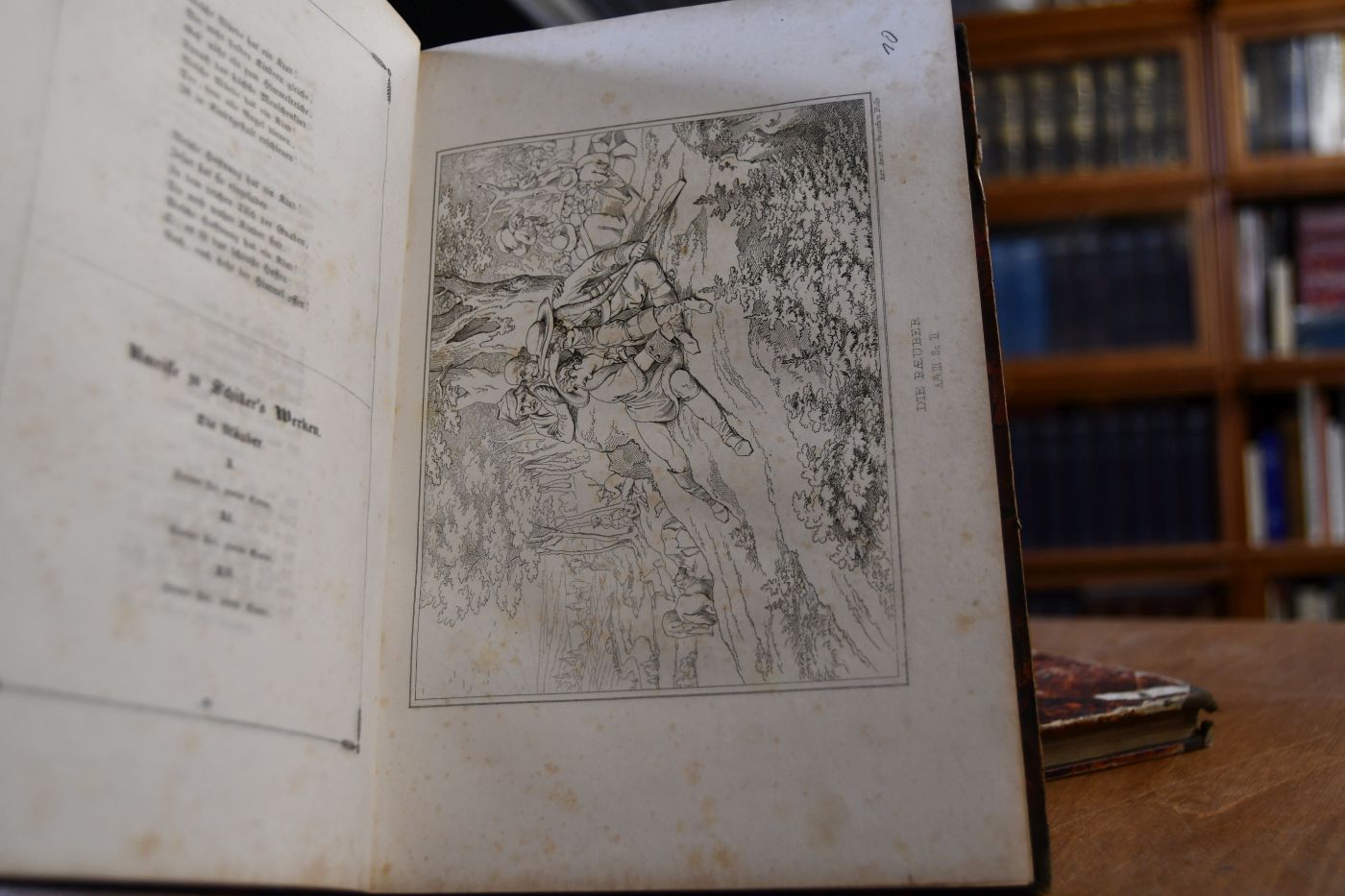 Album der Boudoirs. Publication der Zeitschrift Europa 1839+1840. Illustrationen zu Schiller`s Werken in Umrissen von Julius Nisle. (Wallenstein, Kabale und Liebe, Wilhelm Tell+Die Braut von Messina, Die Räuber, Turandot,Prinzessin von China, Die Jungfrau von Orleans. 2 Bde.