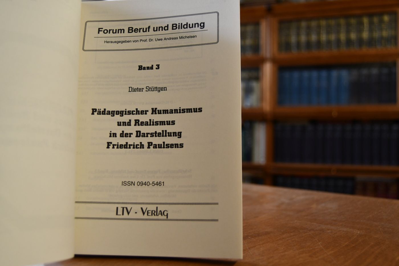 Pädagogischer Humanismus und Realismus in der Darstellung Friedrich Paulsens.