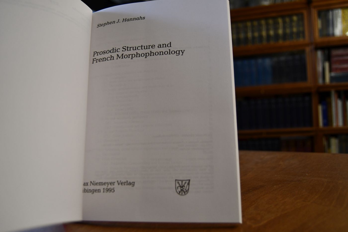 Prosodic structure and French morphophonology.