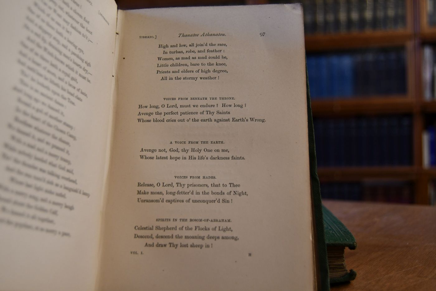 Chronicles and Characters. 2 Bde. (komplett).