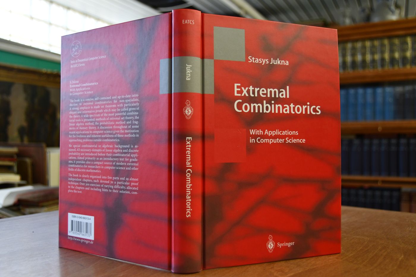 Extremal Combinatorics. With Applications in Computer Science.