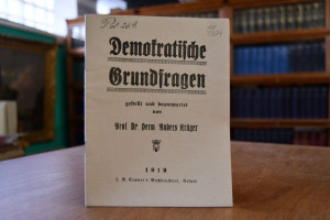 Demokratische Grundfragen gestellt und beantwor...