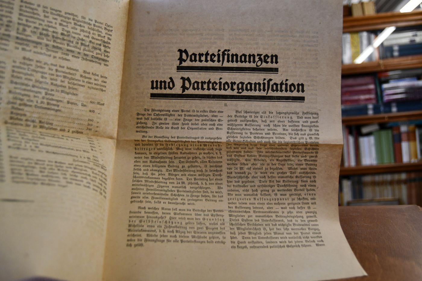 Demokratie und Plutokratie.