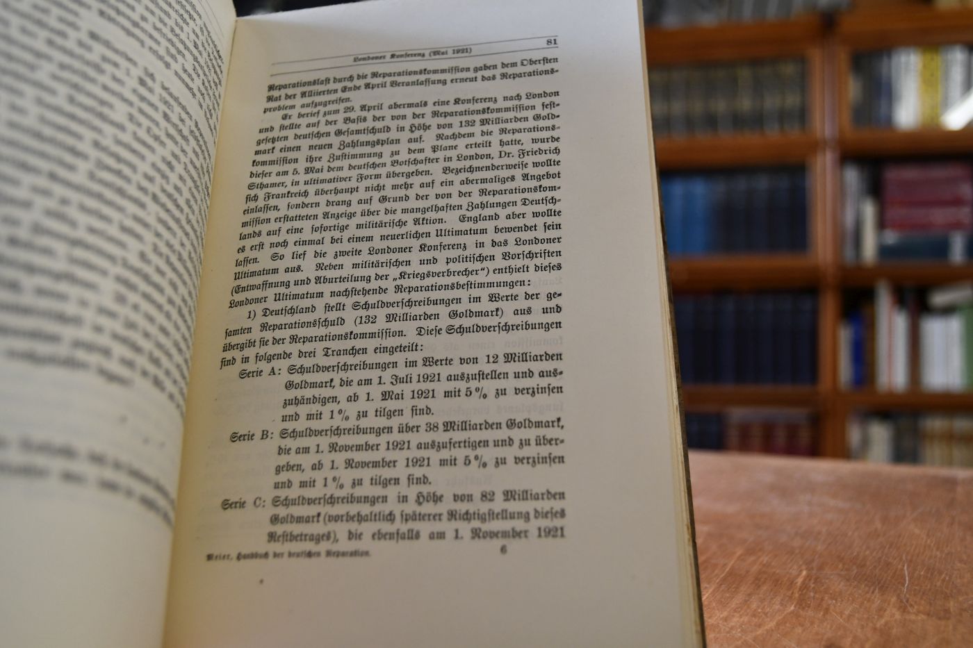 Handbuch der deutschen Reparationen. Erste Lieferung (mehr nicht erschienen).