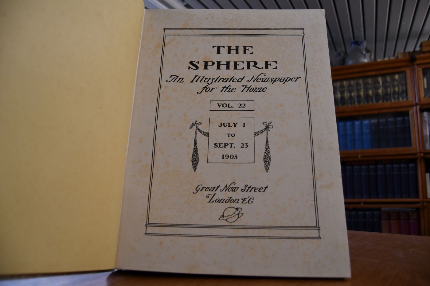 The Sphere. An illustrated Newspaper for the Home. Voll. 22 (July 1 to Sept. 23 1905)