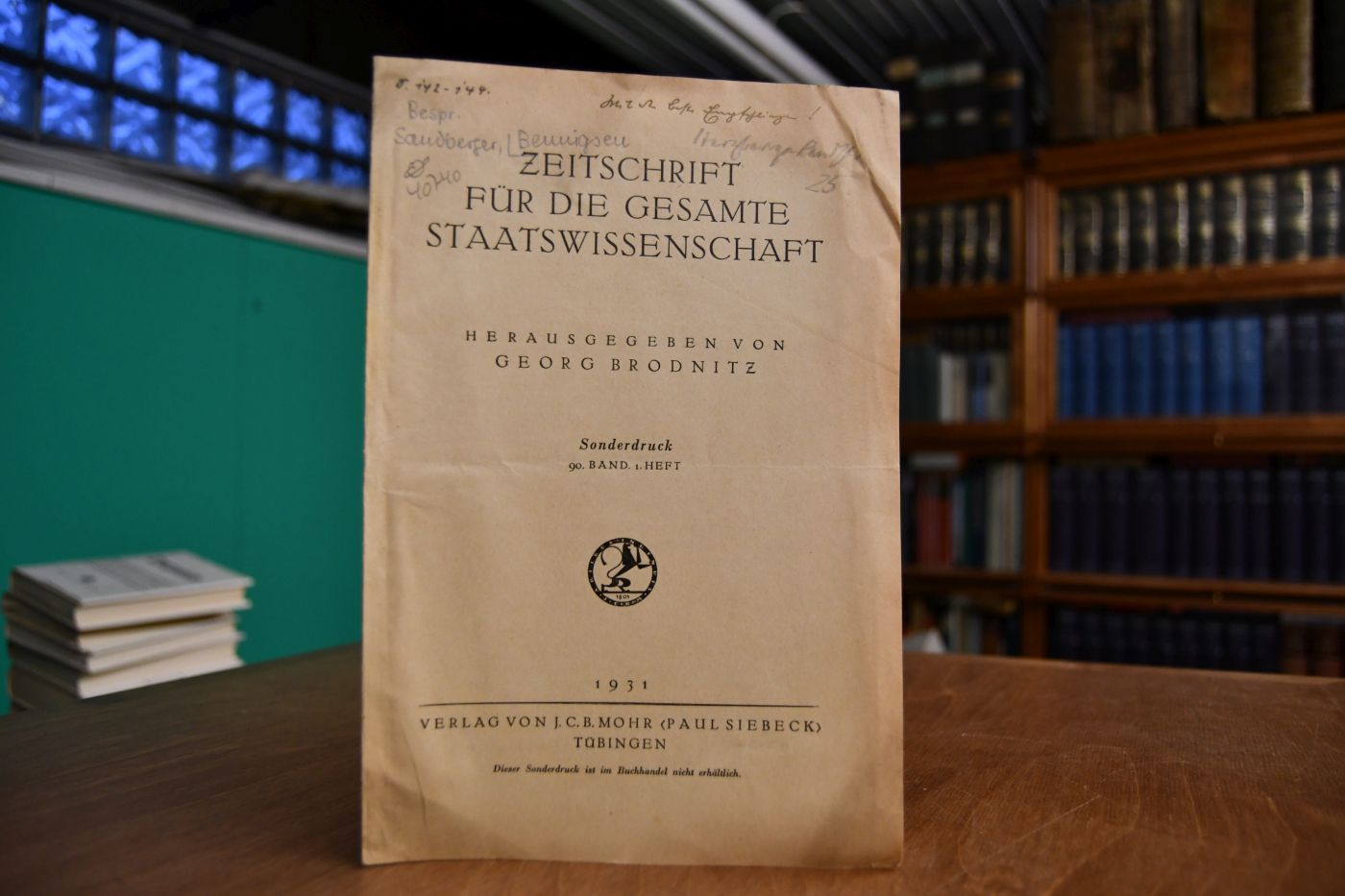 Buchbesprechung von Dietrich Sandberger Die Ministerkandidatur Bennigsens, 1929.
