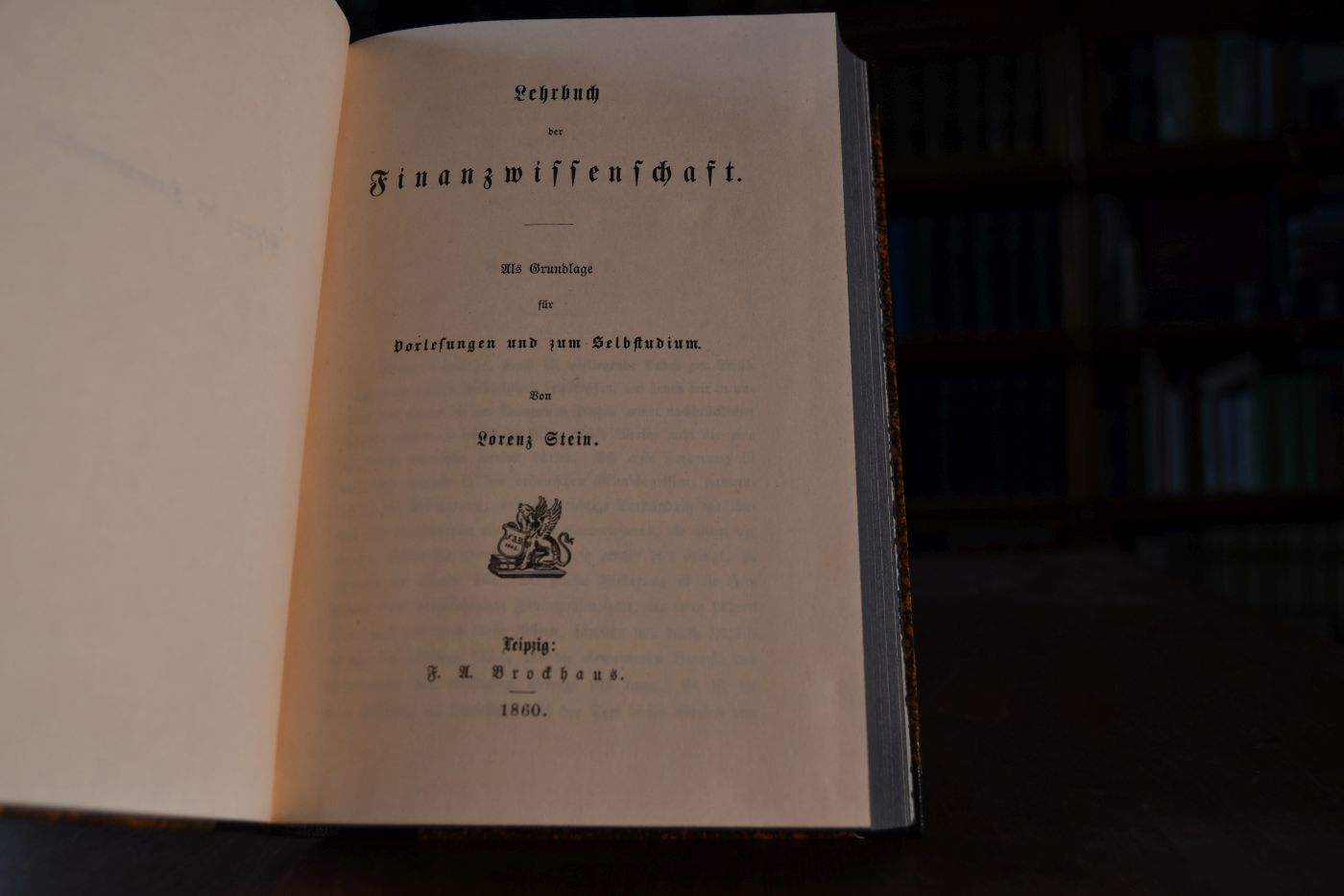 Lehrbuch der Finanzwissenschaft. Als Grundlage für Vorlesungen und zum Selbststudium. Beigegeben Vademecum zu einem Klassiker der Staatswissenschaft, Düsseldorf, Verlag Wirtschaft und Finanzen, 1998, 199 S., Pappband, ISBN 3878811268.