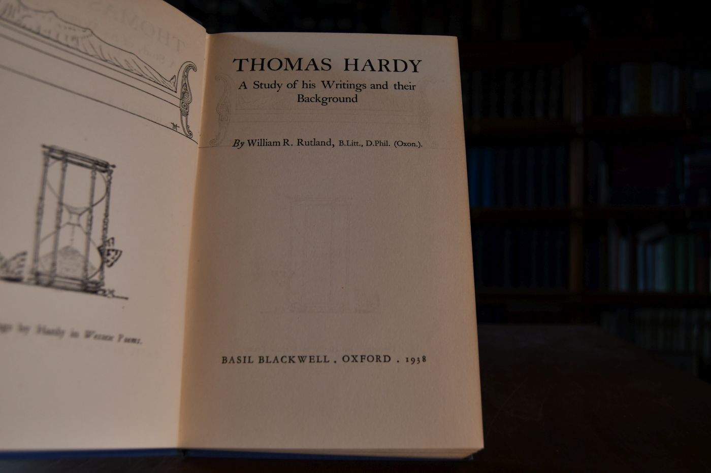 Thomas Hardy. A Study of his Writings and their Background.