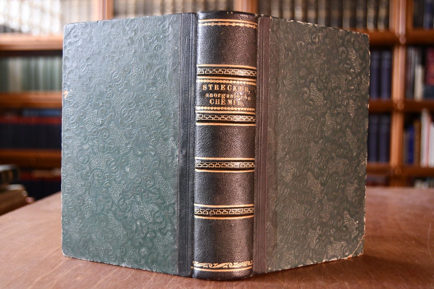 Kurzes Lehrbuch der anorganischen Chemie. Theilweise nach Victor Regnault.