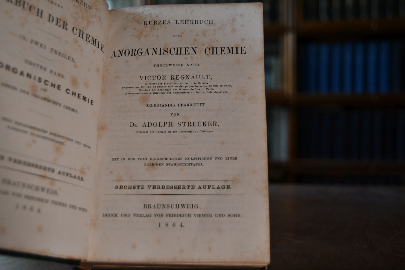Kurzes Lehrbuch der anorganischen Chemie. Theilweise nach Victor Regnault.