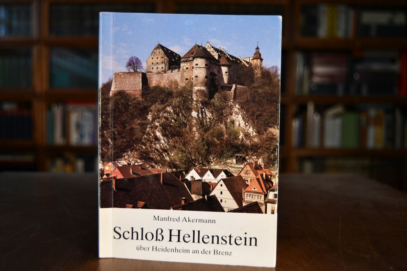 Schloß Hellenstein über Heidenheim an der Brenz. Das Bauwerk, seine Geschichte, das Museum.