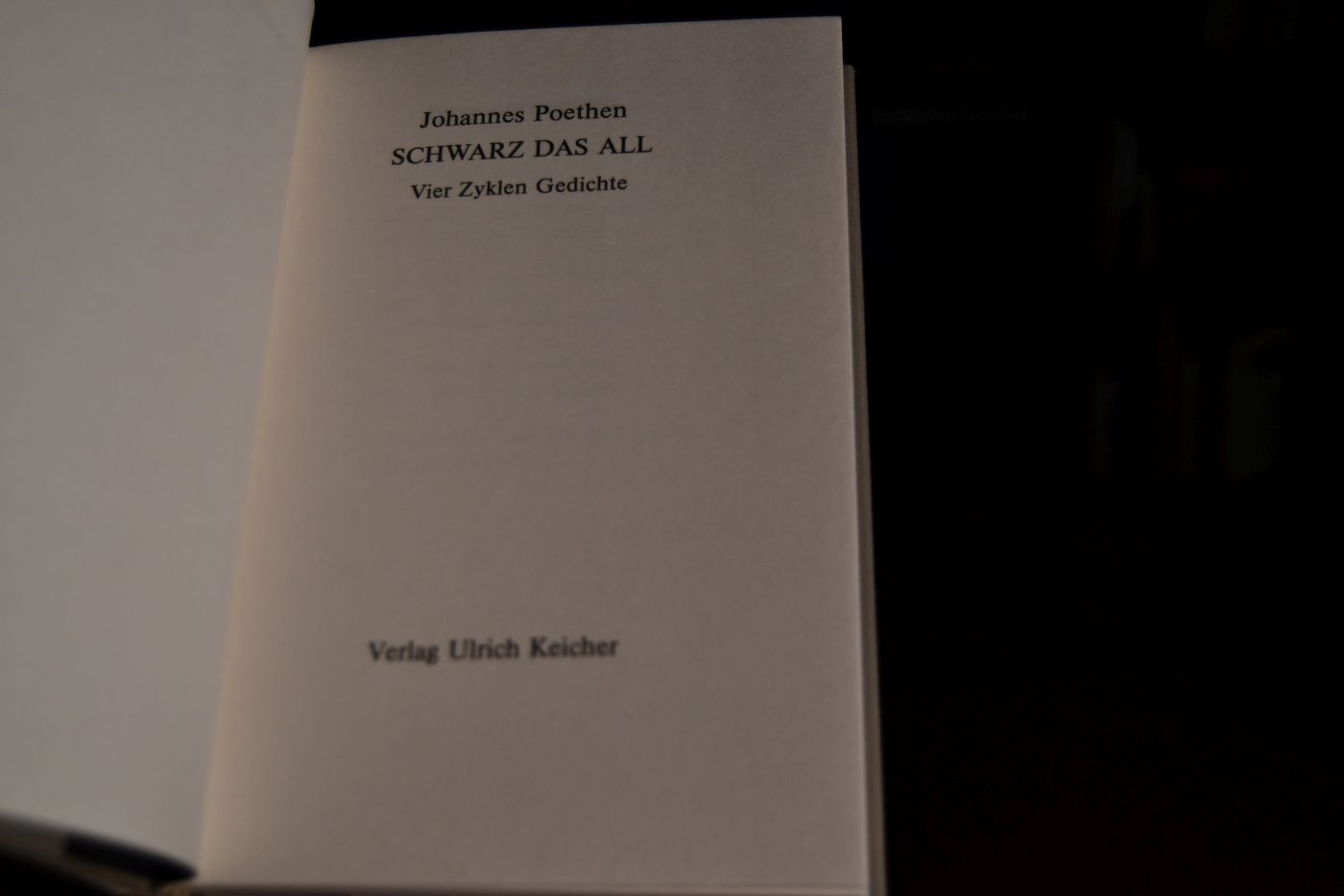 Schwarz das All. Vier Zyklen Gedichte.
