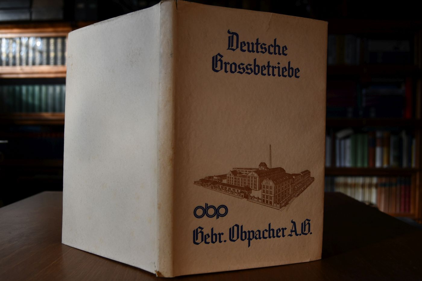 Die Herstellung von Karton-Verpackungen, Werbedrucken und Tarso-Edelholznachbildungen. Druckerei und Kartonagen vorm. Gebr. Obpacher AG. München.