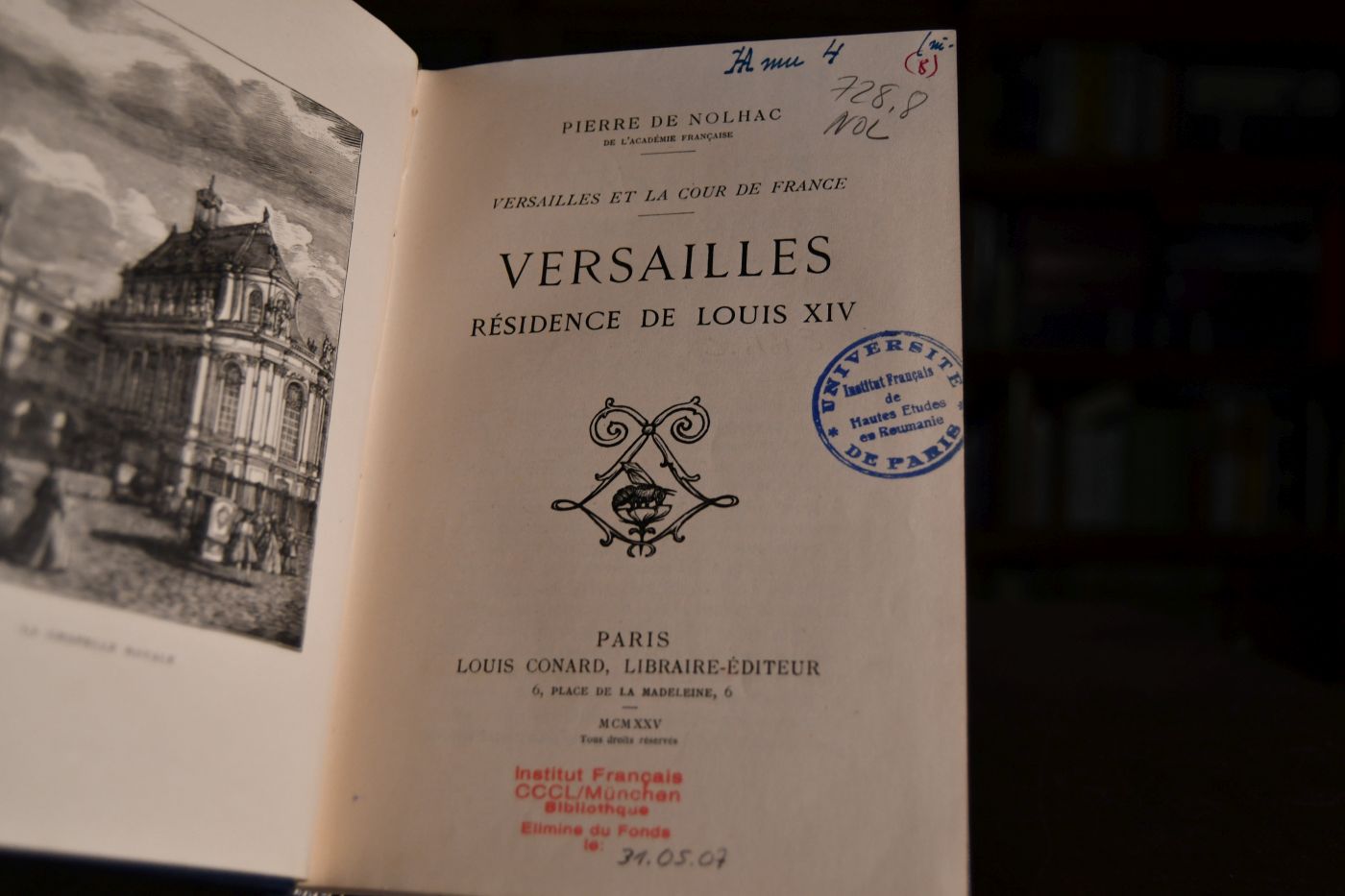 Versailles - Résidence de Louis XIV. (Versailles et la cour de France, Band 2).