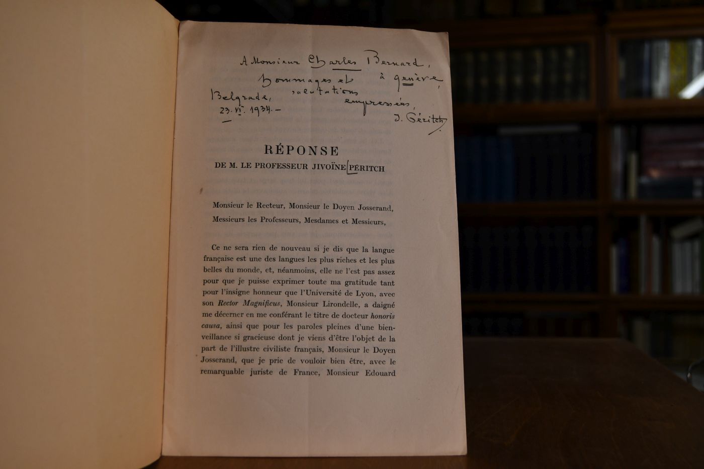 Reponse de M. Le Professeur Jivoine Peritch.