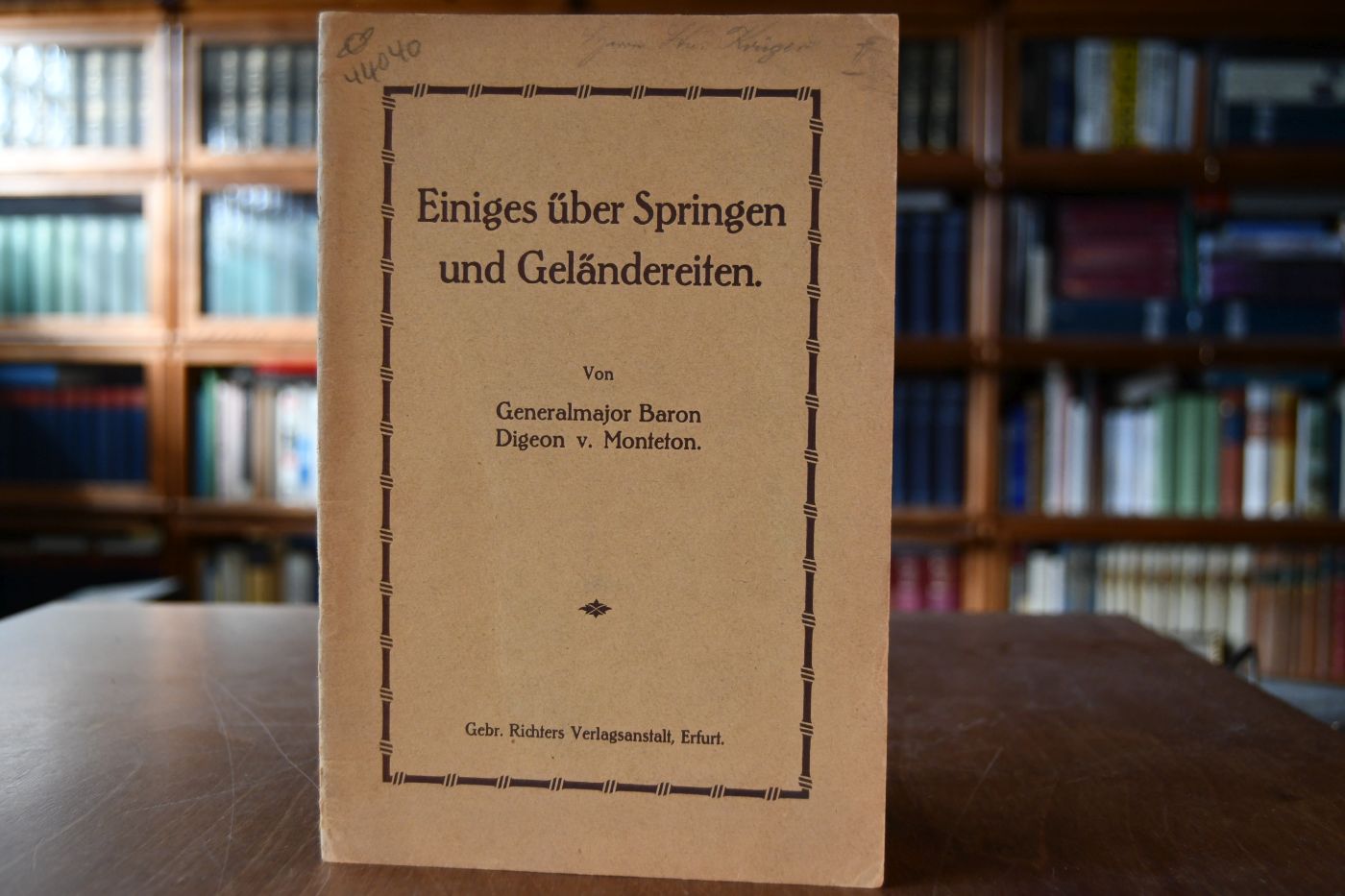 Einiges über Springen und Geländereiten.