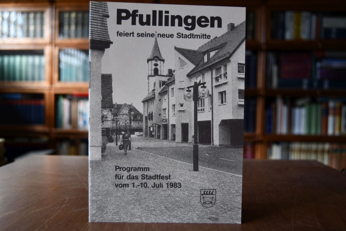 Pfullingen feiert seine neue Stadtmitte. Programm für das Stadtfest v om 1.-10. Juli 1983.