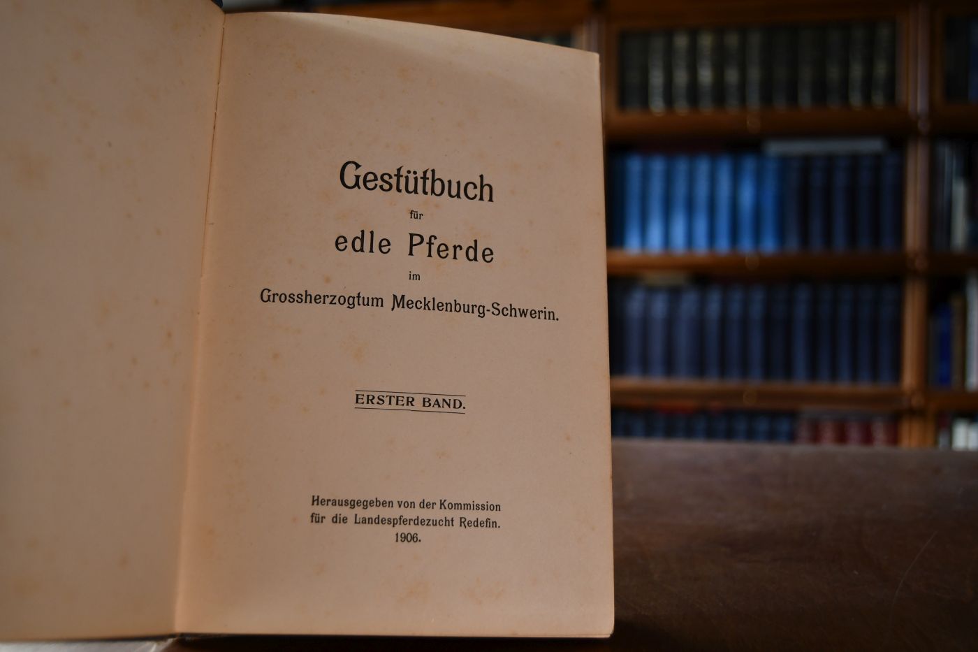 Gestütbuch für edle Pferde im Grossherzogtum Mecvklenburg-Schwerin. 1. Band (apart).