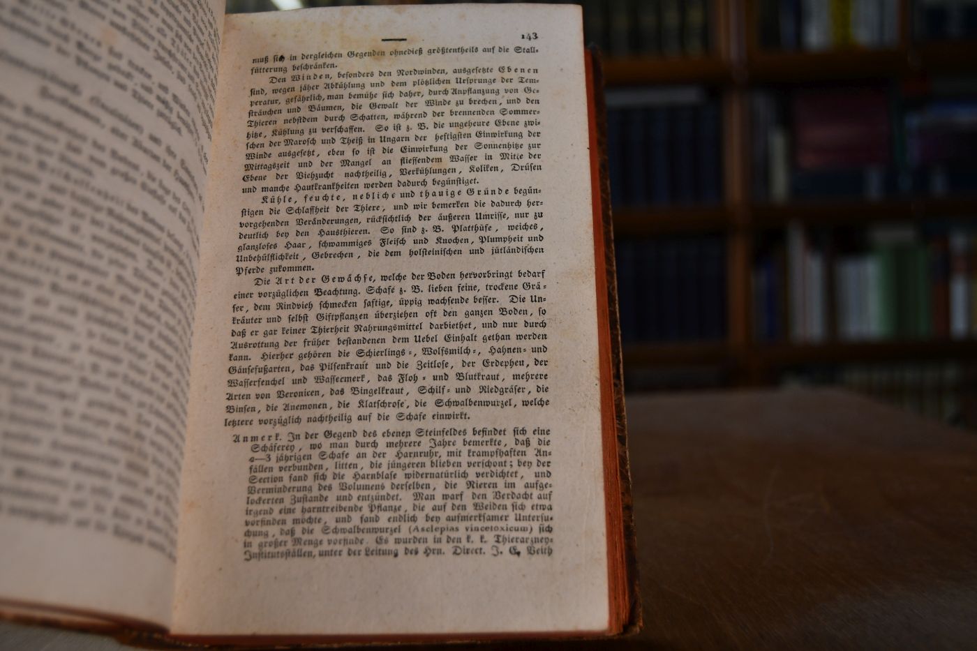 Versuch einer Zoophysiologie des Pferdes und der übrigen Haussäugethiere; Nebst einer Skizze der vorzüglichsten österreichischen Pferde-Racen und Gestüte. ALs Handbuch für angehende Thierärzte und Oekonomen bearbeitet. Beigebunden Konrad Ludwig Schwab, Entwurf einer allgemeinen Pathologie der Hausthiere. Zur Grundlage seiner Vorlesungen an der königlich-baierischen Central-Veterinär-Schule in München, München, Josef A. Finsterlin, 1823, VIII, 142 S.