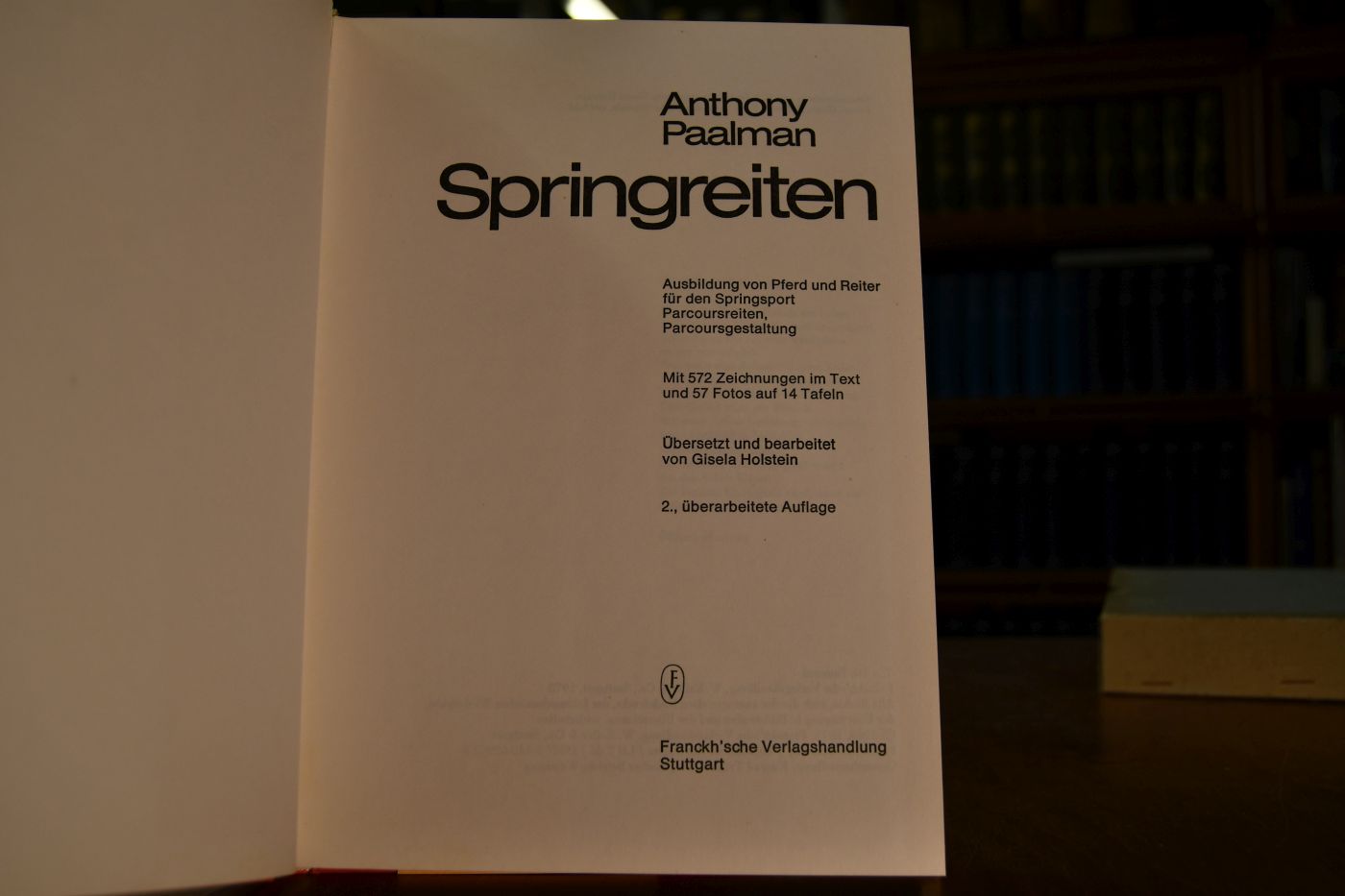 Springreiten. Ausbildung von Pferd und Reiter für den Springsport, Parcoursreiten, Parcoursgestaltung.