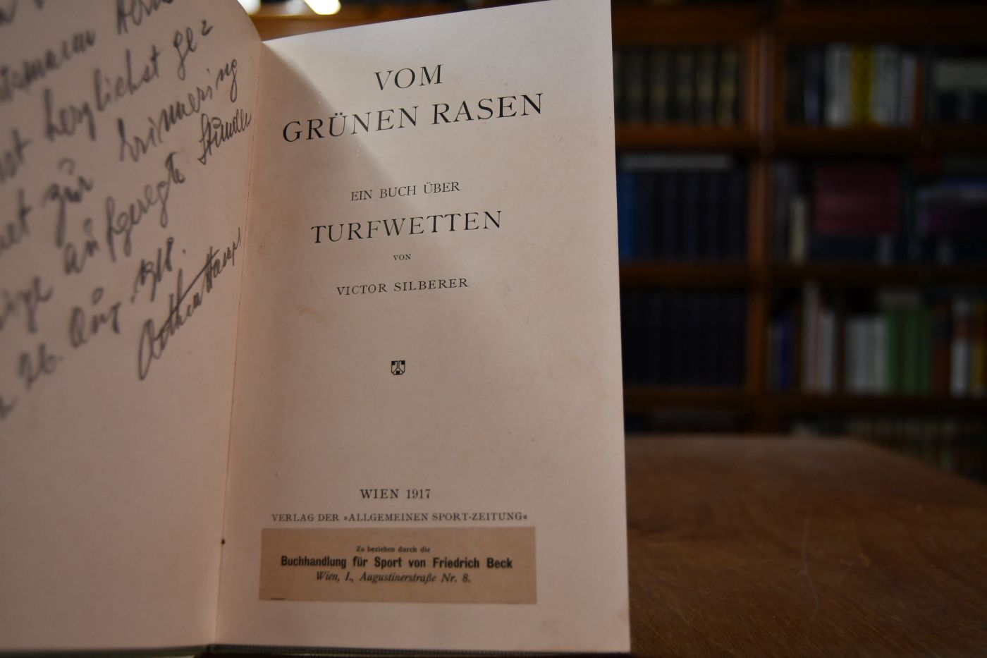 Vom grünen Rasen. Ein Buch über Turfwetten.