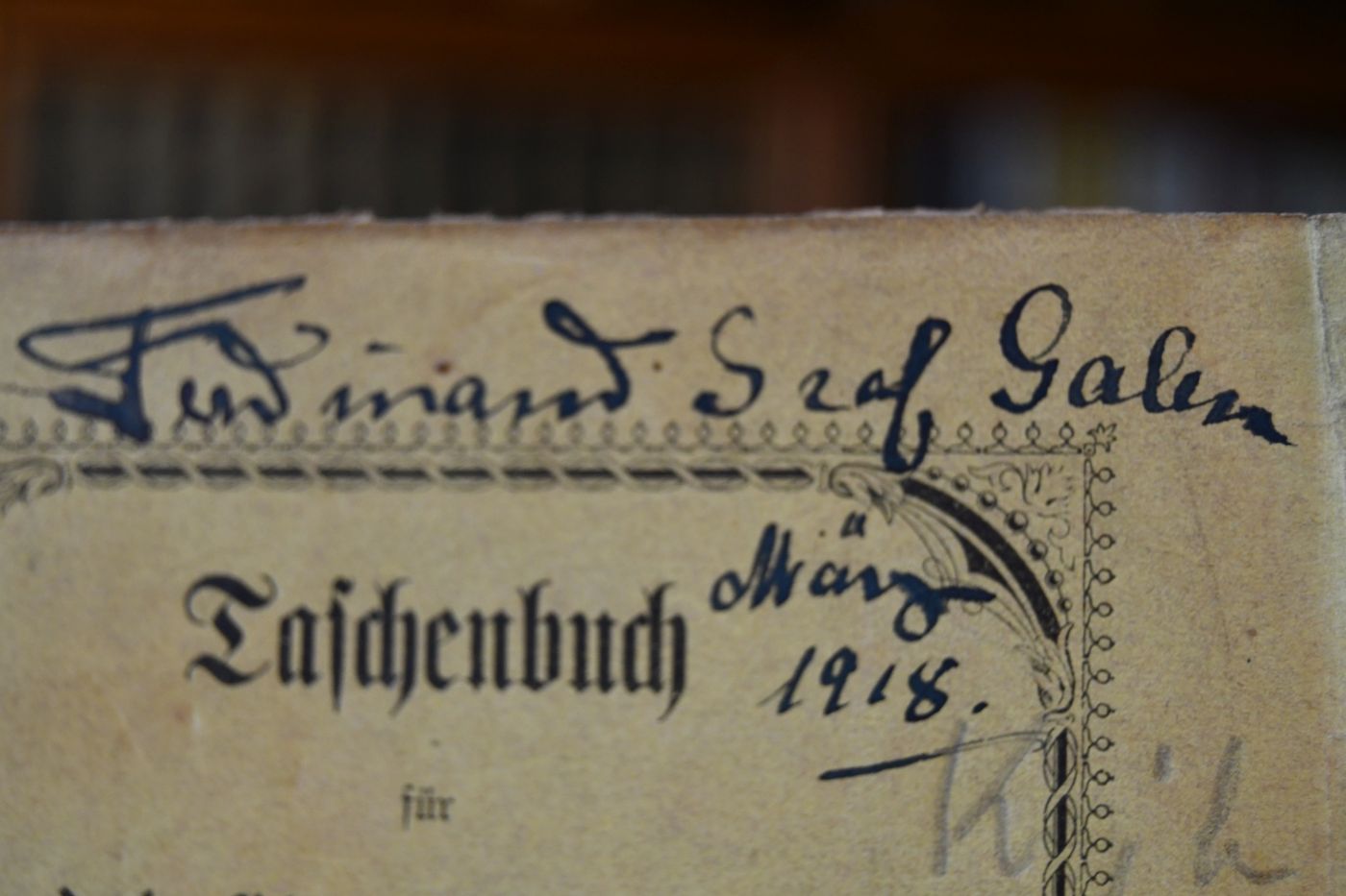 Taschenbuch für Pferdebesitzer jedes Standes. In drei Abtheilungen I. Die Künste und Kniffe betrügerischer Pferdeverkäufer. II. Die Fütterung und Pflege der Pferde im Stalle und beim Gebrauch. III. Die Pflege und Instandhaltung der Hufe vor und nach dem Beschlage und durch denselben.