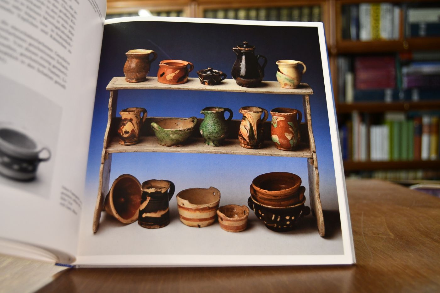 Puppenküchen 1800 - 1980. Ein Buch für Sammler und Liebhaber alter Dinge.
