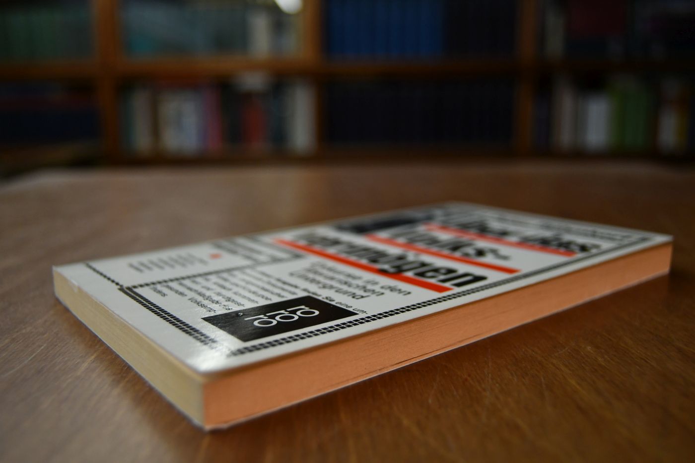 Über das Volksvermögen. Exkurse in den literarischen Untergrund.