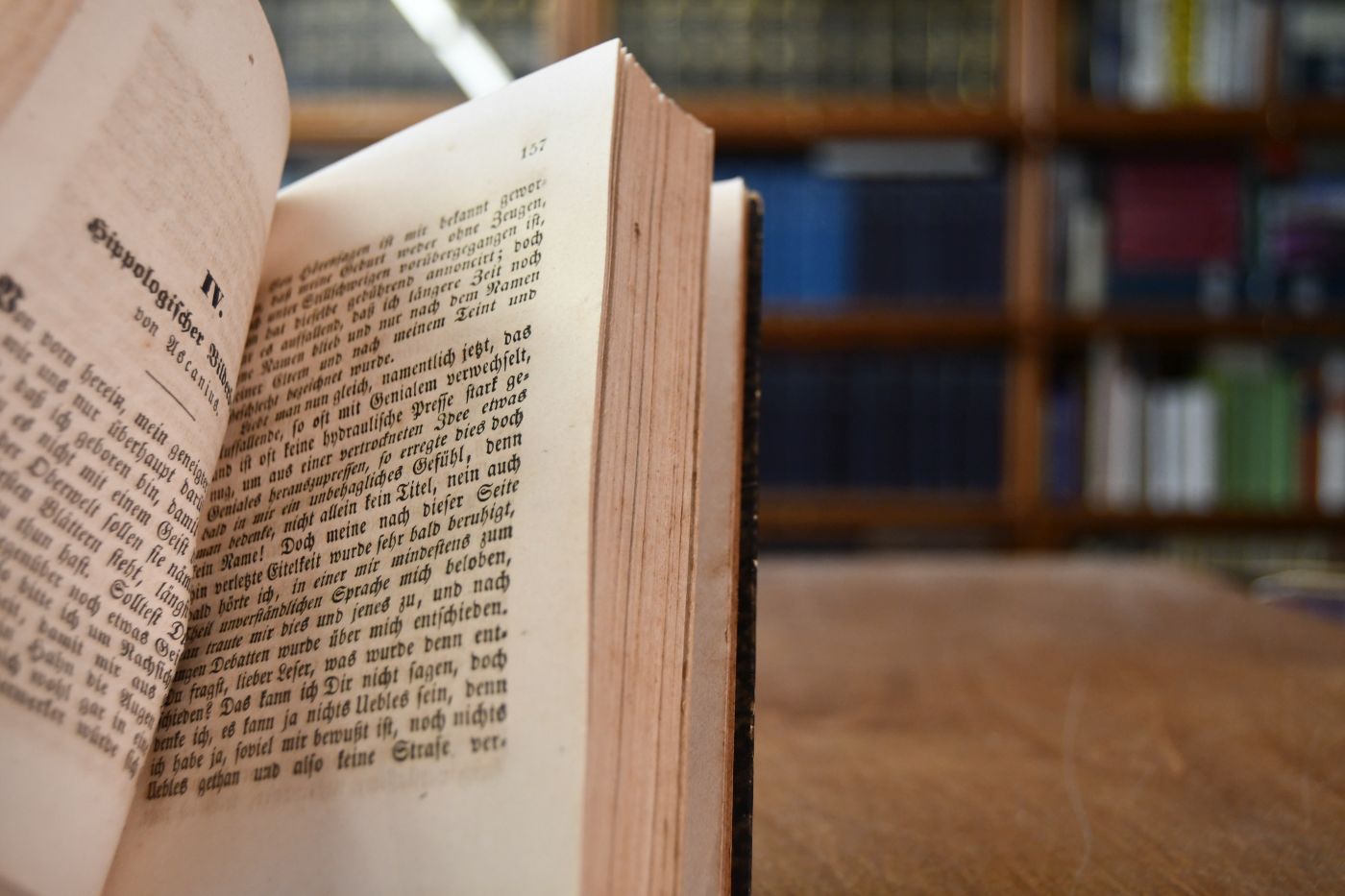 Jahrbuch für Pferdezucht, Pferdekenntniß, Pferdehandel, Pferdedressur und Roßarzneikunst auf das Jahr 1847. 23. Jahrgang. Angefangen von S. v. Tennecker, fortgesetzt von mehreren Hippologen und Thierärzten.