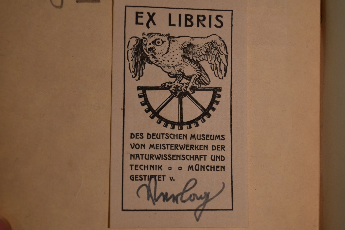 Keramik in München. Führer durch die keramischen Sehenswürdigkeiten Münchens.