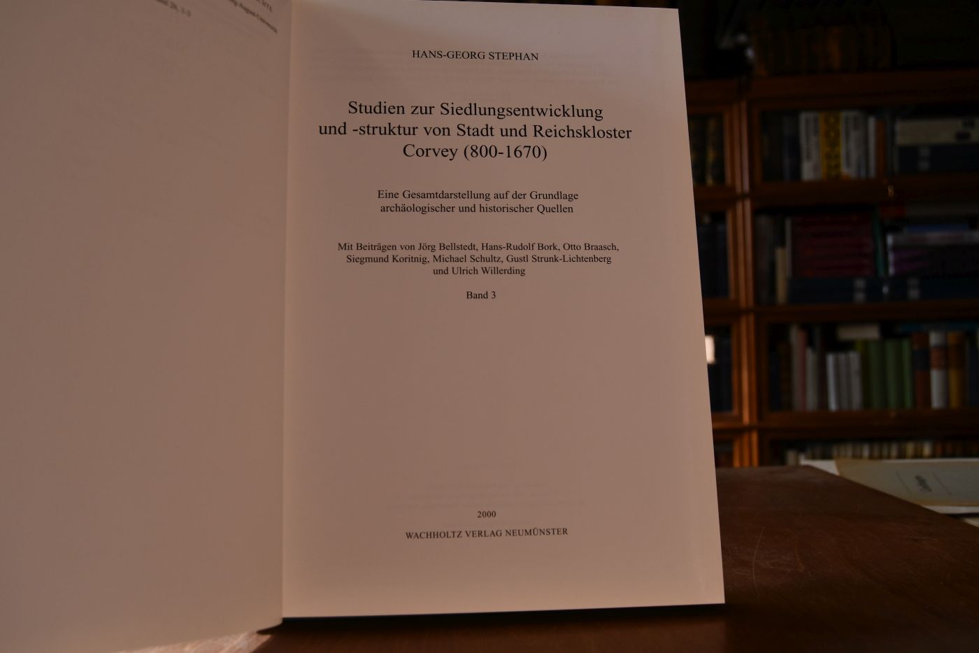 Studien zur Siedlungsentwicklung und -struktur von Stadt und Reichskloster Corvey (800 - 1670). Eine Gesamtdarstellung auf der Grundlage archäologischer und historischer Quellen. Bd. 3 (von 3) apart.