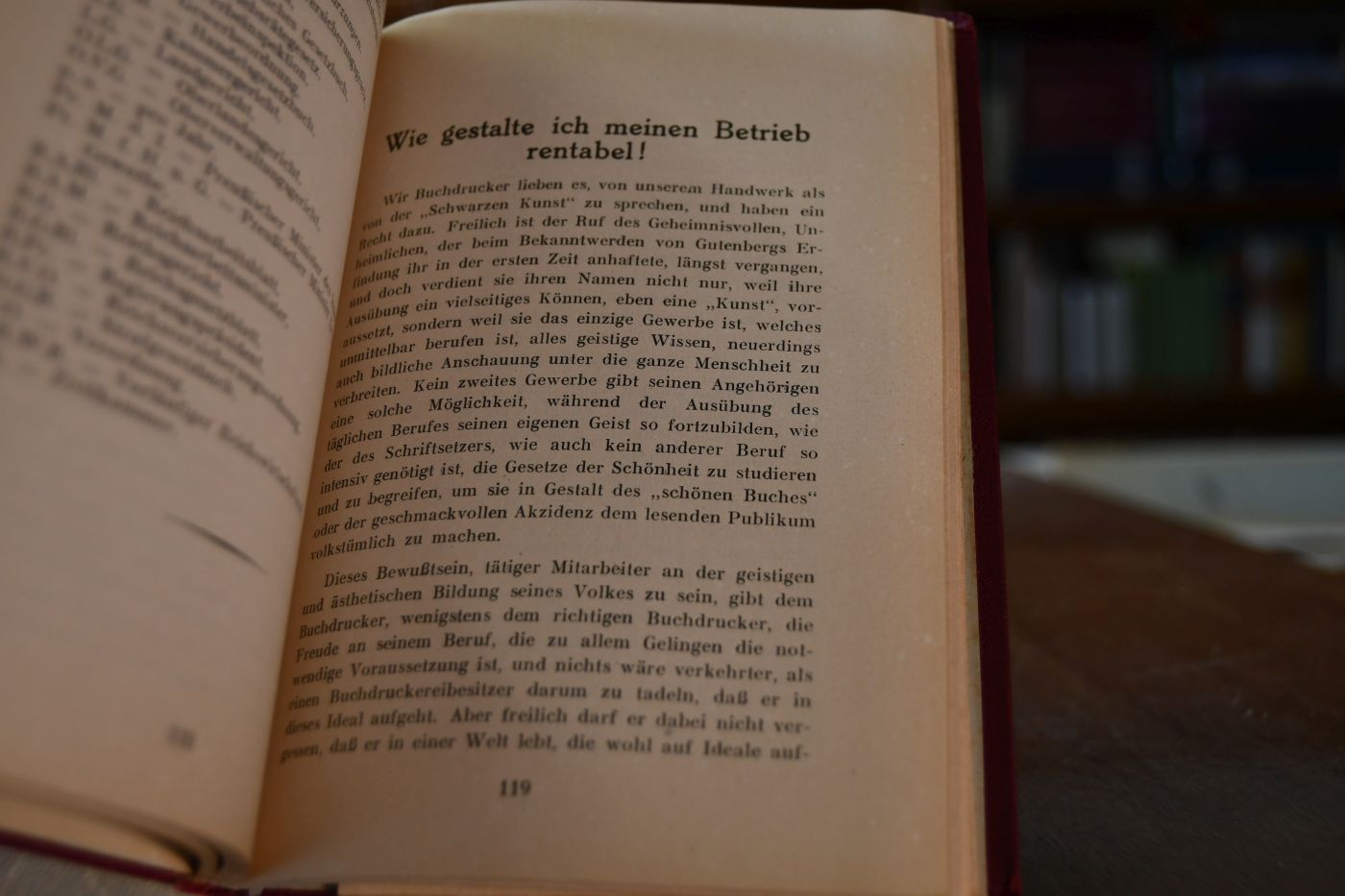 Taschenbuch für Buchdruckereibesitzer nebst Kalkulationstabellen 1925.